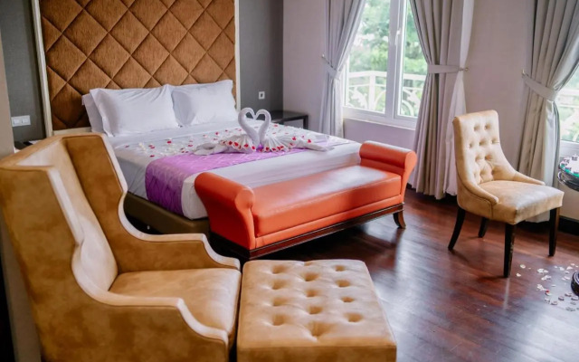 Beth Kasegaran Theresia