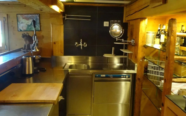 Karis Sch r Lenk in Lenk