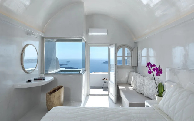 Kaleidoscope Imerovigli Suites
