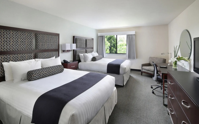 Maple Tree Inn