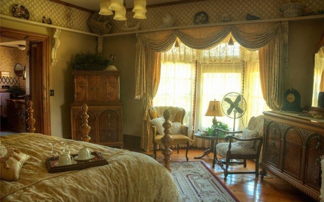 Vinifera, The Inn on Winery Row