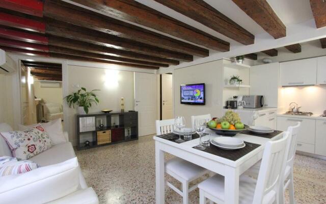 Faville - Castello Apartments