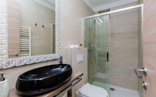 Villa Dolores Apartments