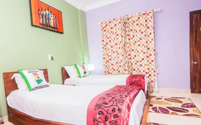 Triple Hill Hotel