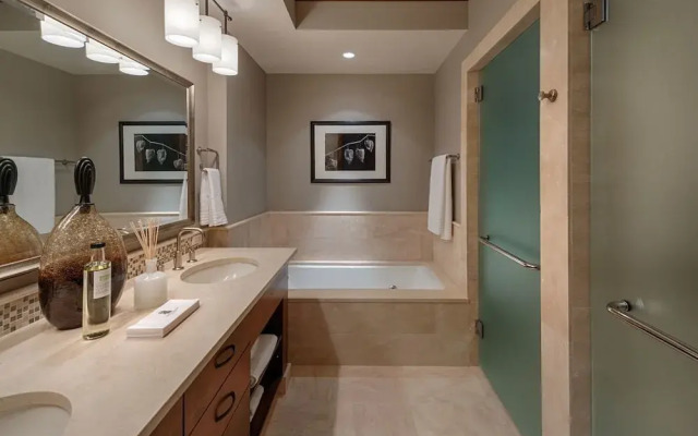 Penthouse Residence - Three Bedroom Penthouse