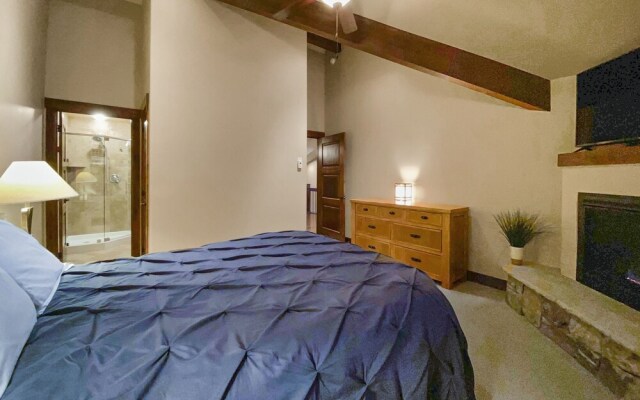 Dewey Placer Lodge 3 Bedroom Home by Redawning