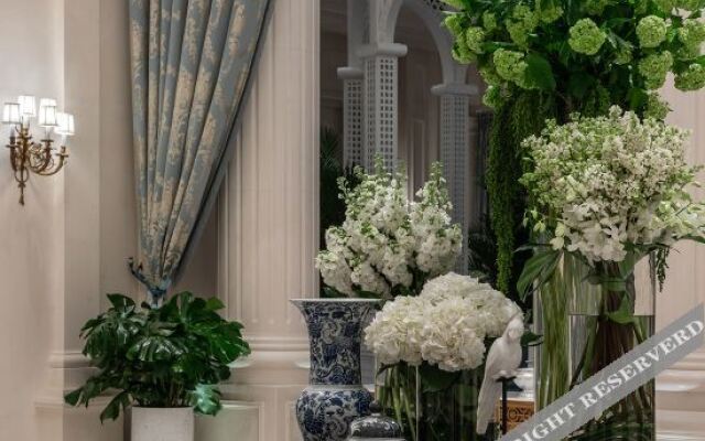 Lvcheng Taohuayuan Huanglong Hotel