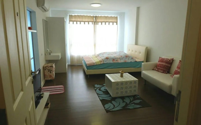 Baan Thewlom Condo Cha-am by Day DD(Room.596)