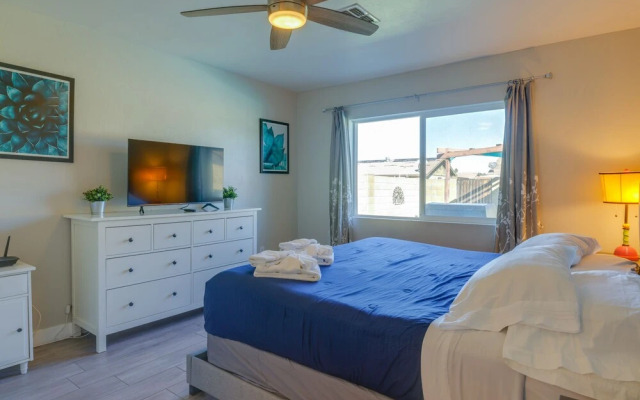 Family-friendly Tempe Home w/ Free Heated Pool!