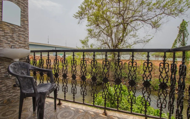 OYO 14644 Home Riverview Studio Siolim