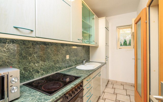 Holiday house Ante - 6m from the sea Seget Vranjica, Riviera Trogir