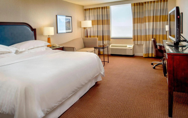 Sheraton Westport Plaza Hotel St. Louis