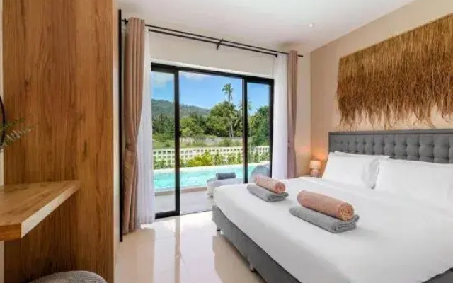 Private Pool Paradise: Sereniwood 3br