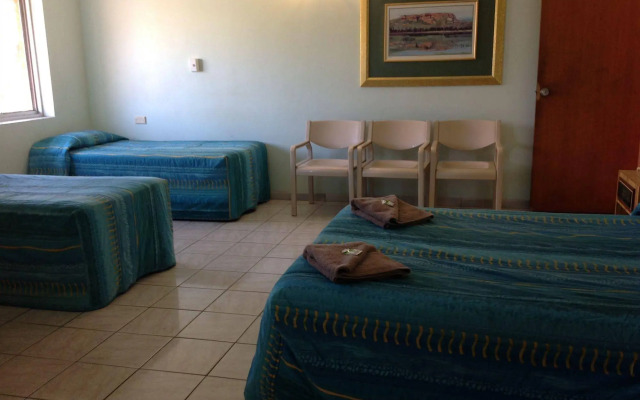 Palms Motel