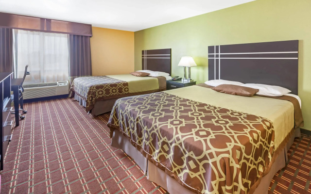 Super 8 By Wyndham Houston/I-10/Federal Road