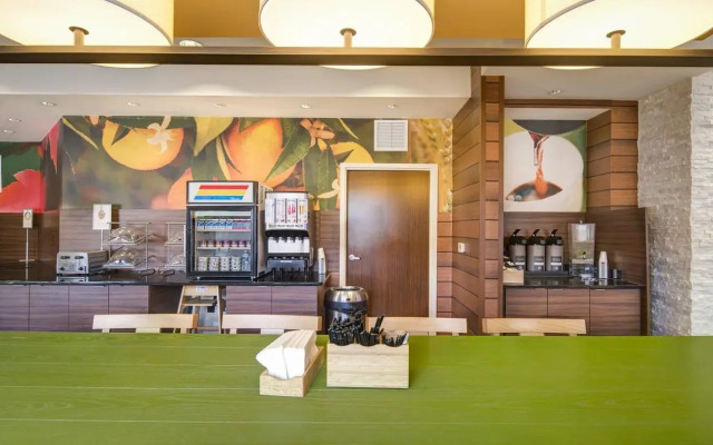 Comfort Inn & Suites Green Bay Stadium Area