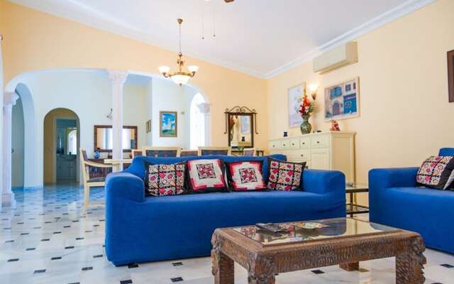 Villa Manzanas Canovas Nerja