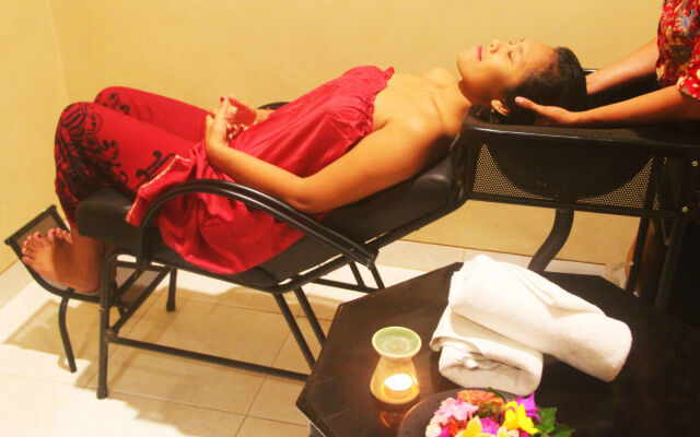 New Adirama Beach Hotel