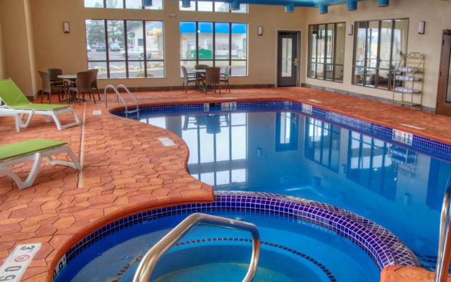 Comfort Suites Plymouth near US-30