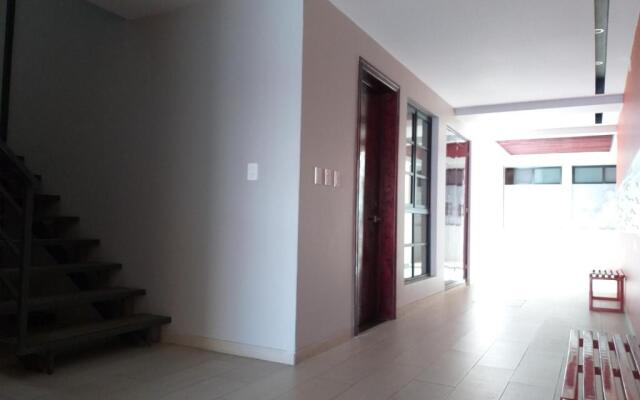 9 Estrellas Casa Hotel