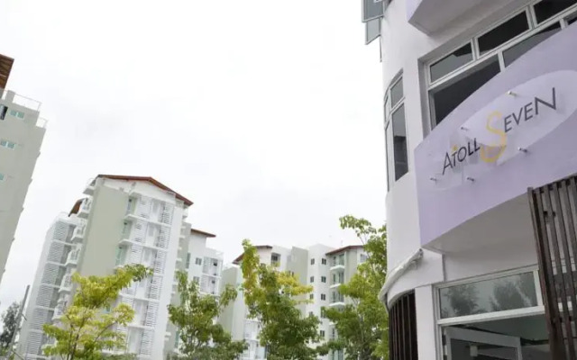 Atoll Seven Inn