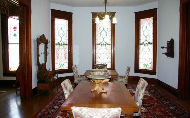 Angels Nest Bed and Breakfast