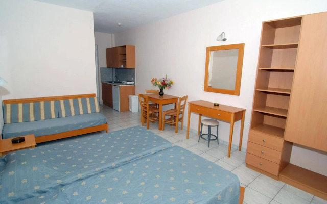 Iris Hotel
