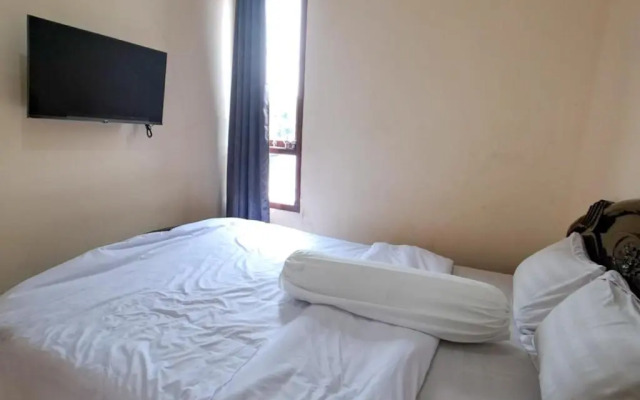 OYO 90578 Dinar Family