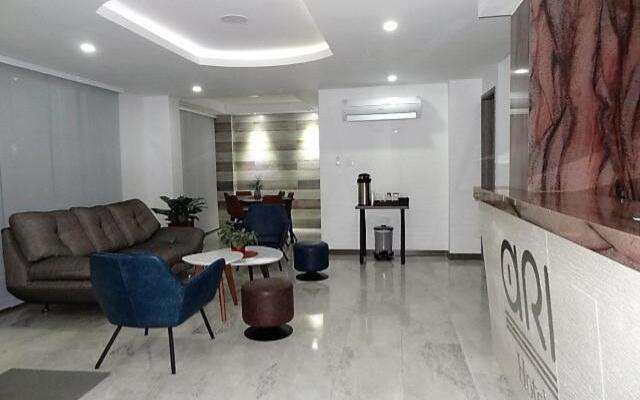 Ari Hotel