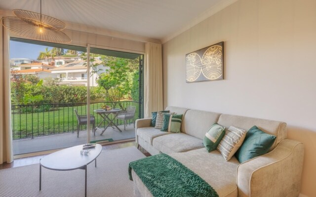 White Hill Apartment by Atlantic Holiday