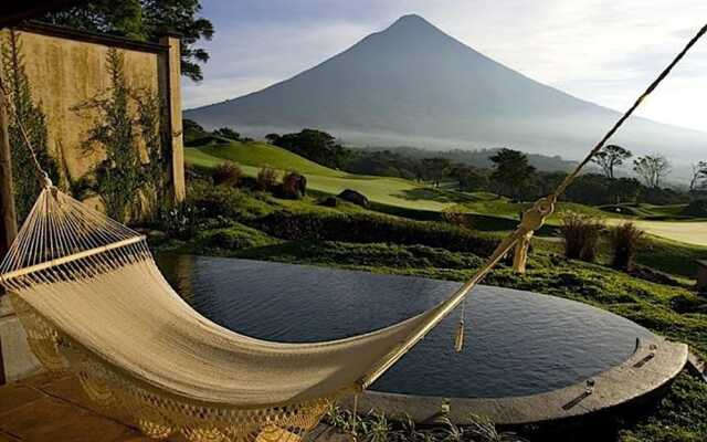 La Reunion Golf Resort & Residences