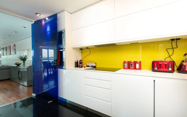 River view Luxury 3bed flat with views