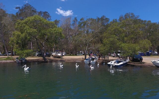 Lani's Holiday Island - Caravan Park