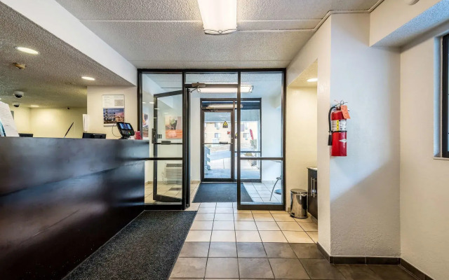 Motel 6 Birmingham, AL