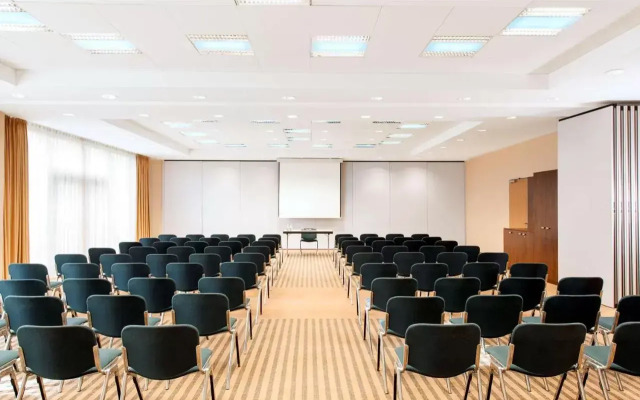 Nh Klösterle Nördlingen