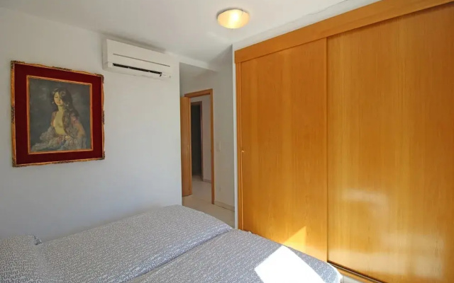 Apartment in Empuriabrava Near Sandy Beach
