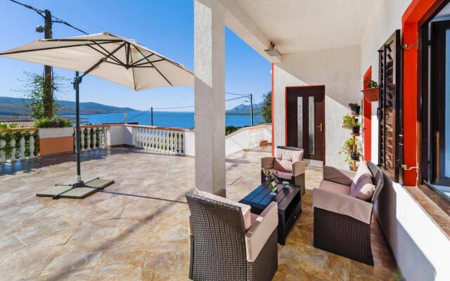 Holiday home in Rovanjska with pool