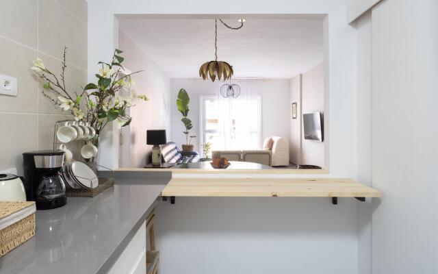 Home2Book Charming Center Apartment Santa Cruz