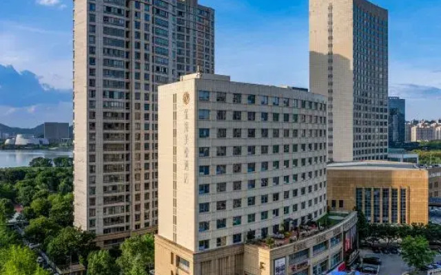 Fuquan Meiyue Hotel