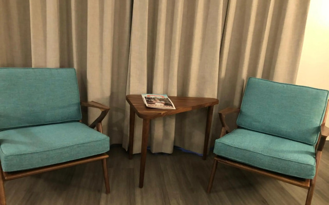 The Skylark a Palm Springs Hotel
