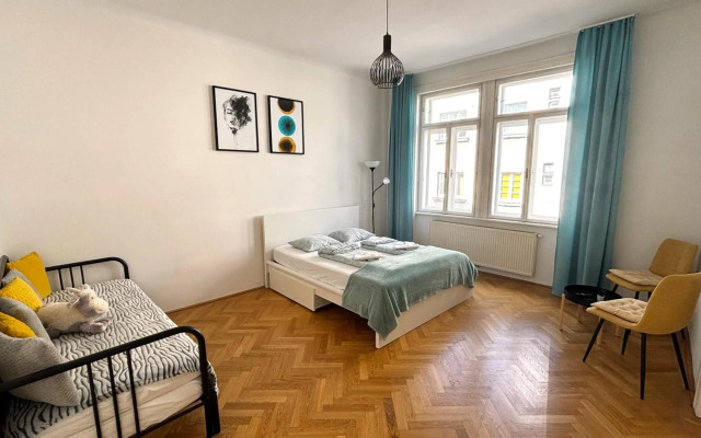 Mariahilfer Apartment