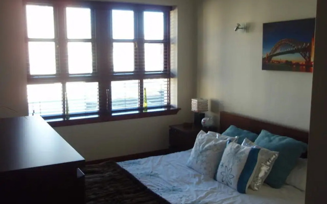 2 Bedroom Home By Leiths Shore