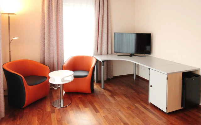 Lamex-Inn Hotel & Restaurant