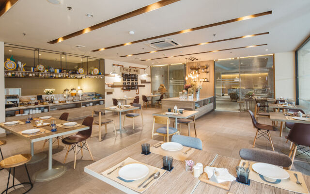 Clef Hotel