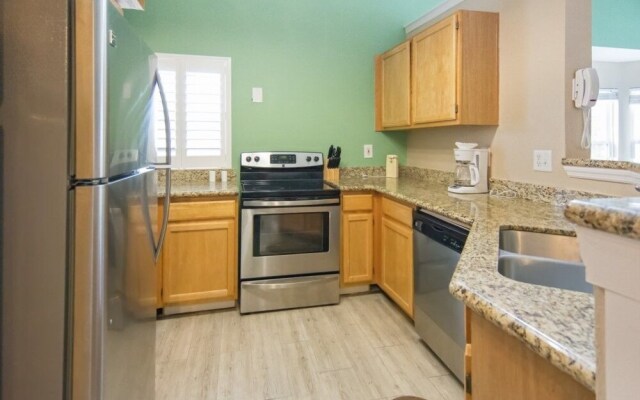 Runaway Beach - 2 Bd Villa (RW 22202)