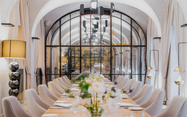 Mamaison Le Regina Boutique Hotel