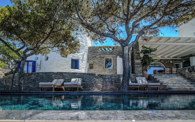Zen Blue Suites Luxury and Nature in Kea