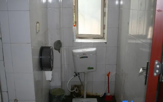 Huikelai Express Hotel (Qingdao Shuguang Road Branch) – Bathroom – Qingdao