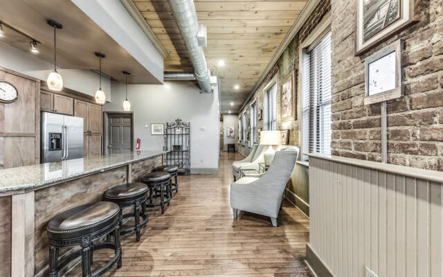 Cook Loft