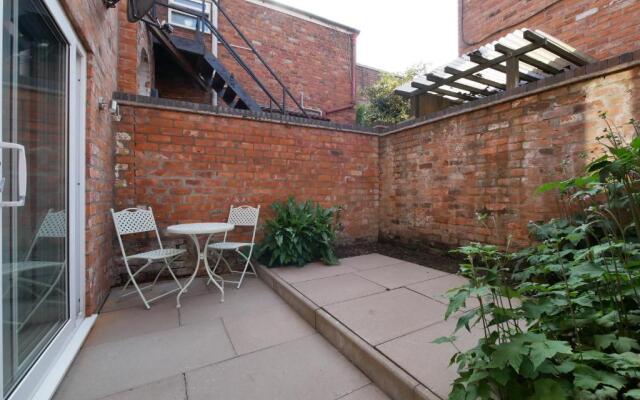 Crewe Short Lets 1 Victoria Court, Crewe